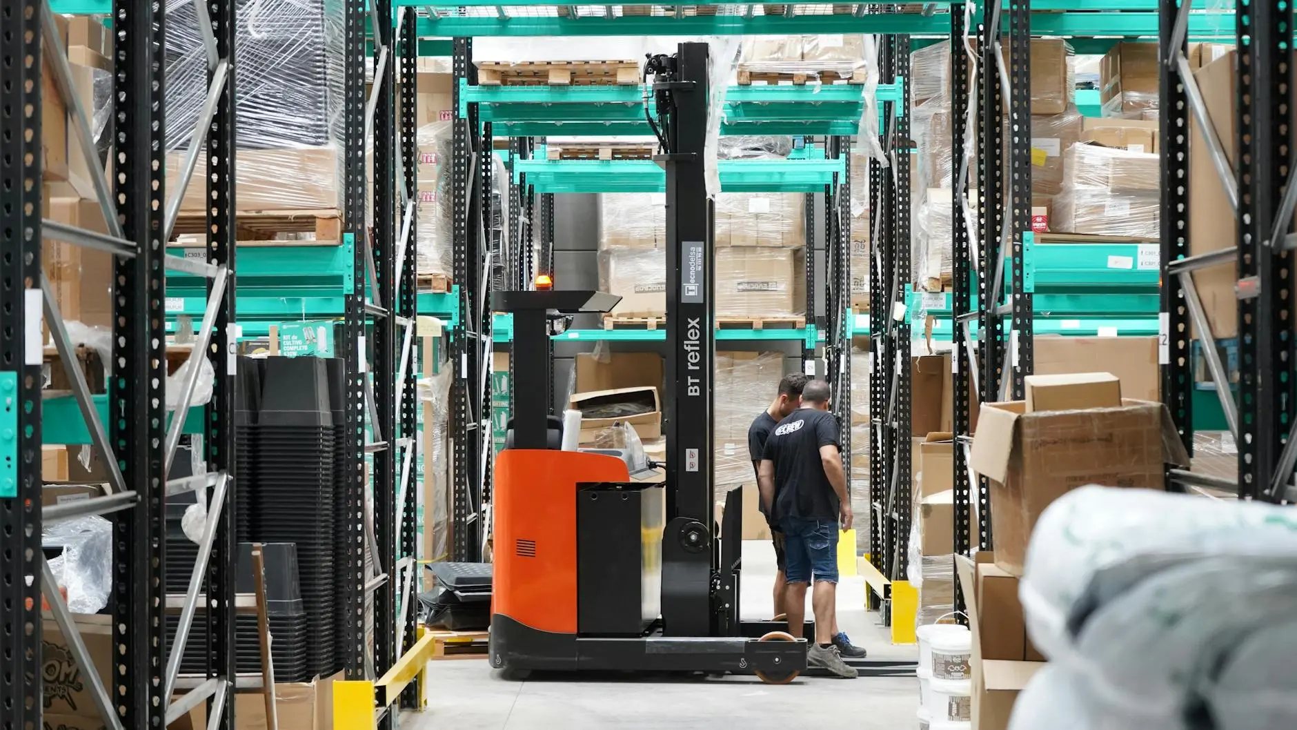 Modélisation prédictive pour la sécurisation des flux et chariots logistiques